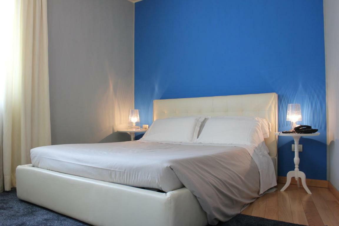 Il Castello Di Lovere Hotel Ngoại thất bức ảnh